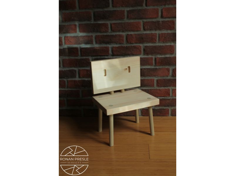 Chair from the movie Suzume